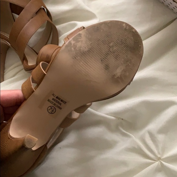 Heels - Picture 2 of 3